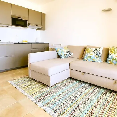 Ampia Terrazza Parcheggio Privato Apartment Is Molas